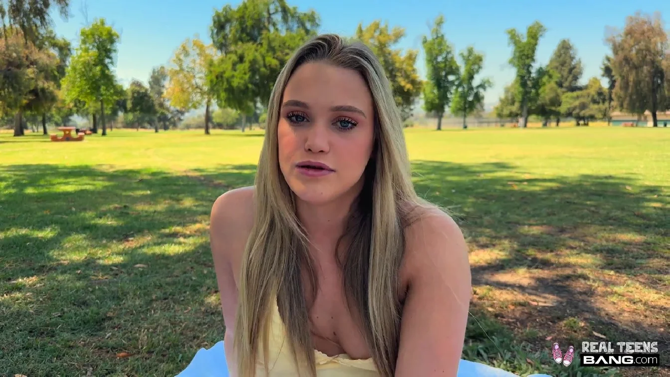 Bang RealTeens Chloe Rose XXX